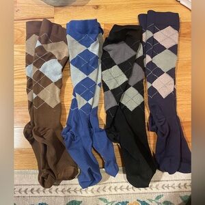 Knee high compression socks sz s/m
